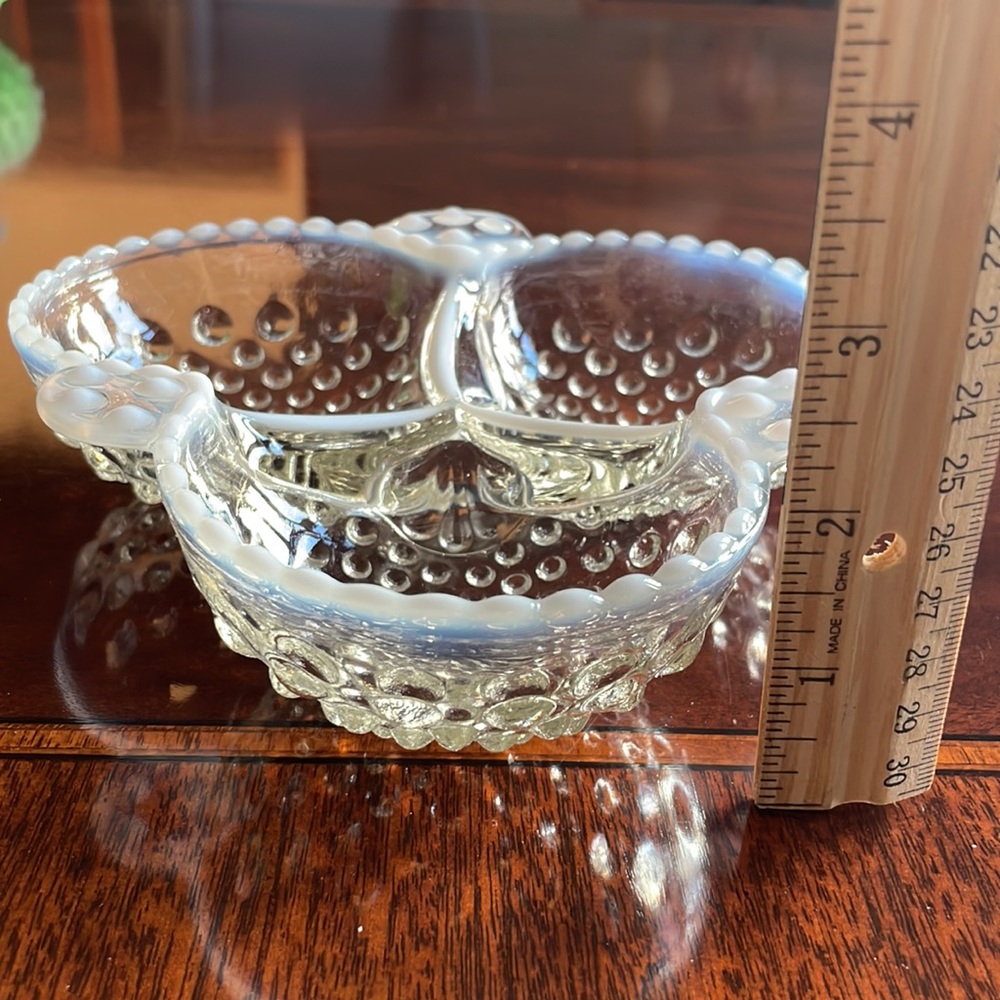 Vintage Anchor Hocking moonstone opalescent hobnob three section divi… - Picture 3 of 10